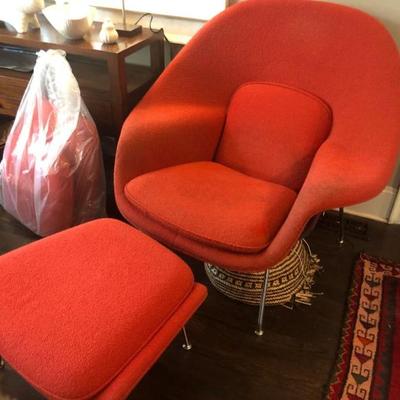 WOMB CHAIR AND OTTOMAN for Knoll