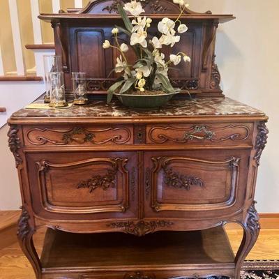 Entryway table