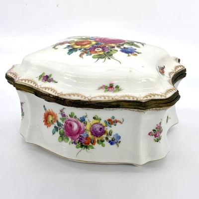 Antique Dresden porcelain dresser box