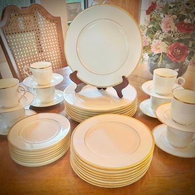 Noritake Troy 9726 china set