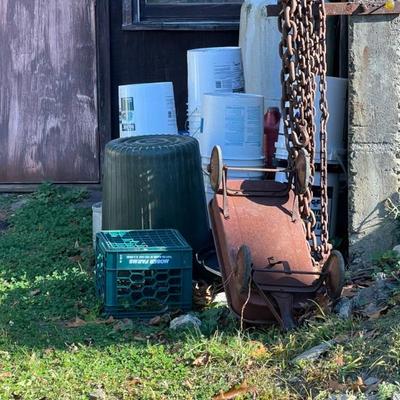 Estate sale photo