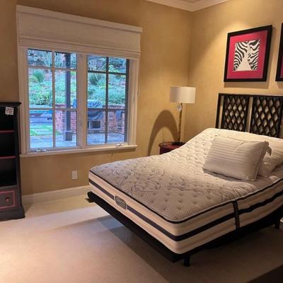 Queen Beautyrest Raise and Fall Mattress