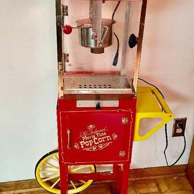 Lot 118-MC: Professional Popcorn Machine and Concession Cart

