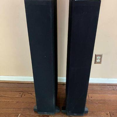Lot 052-LR: Boston Acoustics VR950 Stereo Speakers