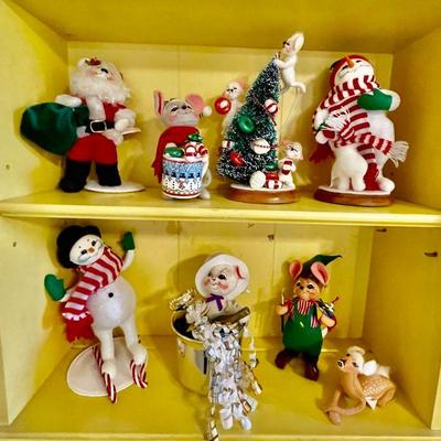 Lot 085-TOY: Annalee Christmas Reunion