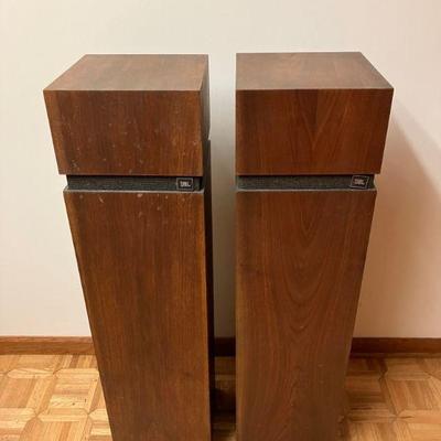 Lot 125-MC: Vintage JBL S109 Aquarius IV Speakers