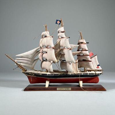 CUTTY SARK PORCELAIN MODEL SHIP | h. 11.25 x l. 16 in

