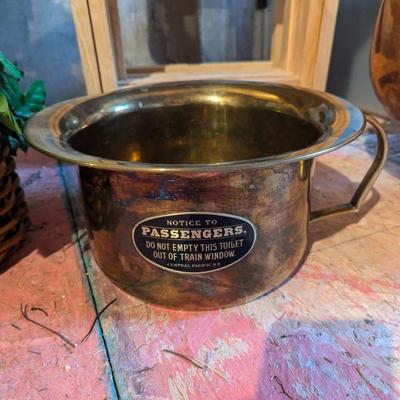 Tram chamber pot