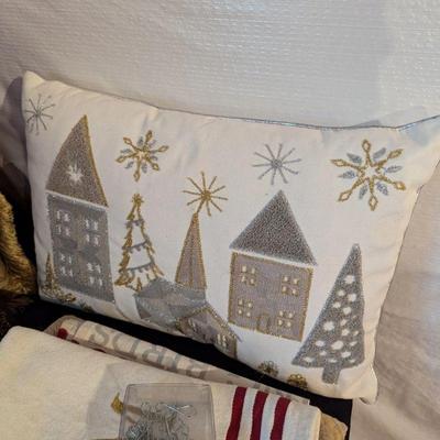 Holiday pillow