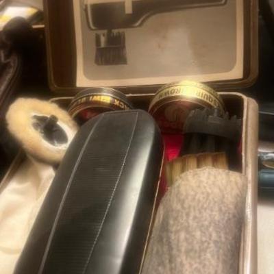 Battery shoe shine kit 