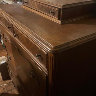 Vintage dresser