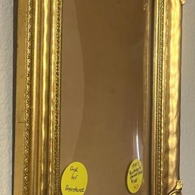 Rectangular convex frame 