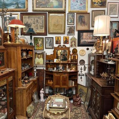 Estate sale photo