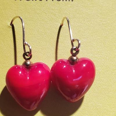 Fun heart earrings