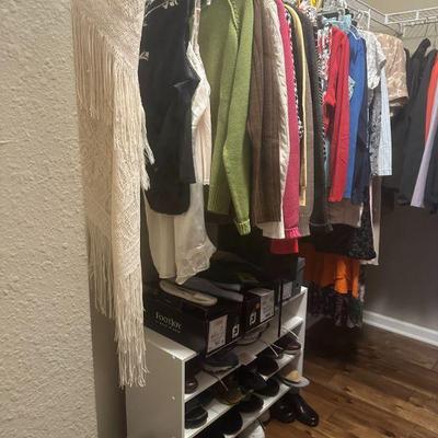 medium women's
