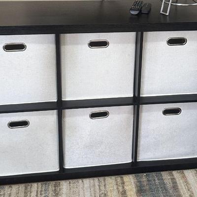 Storage cabinet