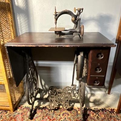 Estate sale photo