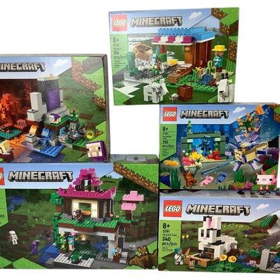 TN135 NEW Lego Minecraft Ages 8 And Up
