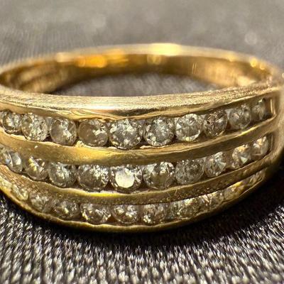 TN54 NAGL Certified 10k Yellow Gold, Round Brilliant Cut, .50CTW Diamond Ring	Size 9 See certificate for additional information
