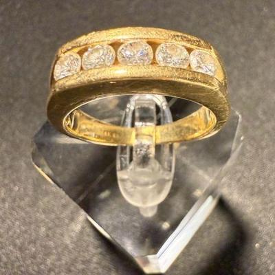 TN57 NAGL Certified Men's 14k Yellow Gold & Diamond Ring, 1.0CTW	Size 8.25 See certificate for additional information
