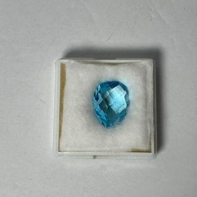 Blue Topaz - 18 Ct