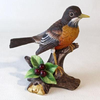 porcelain robin sculpture made in Japan