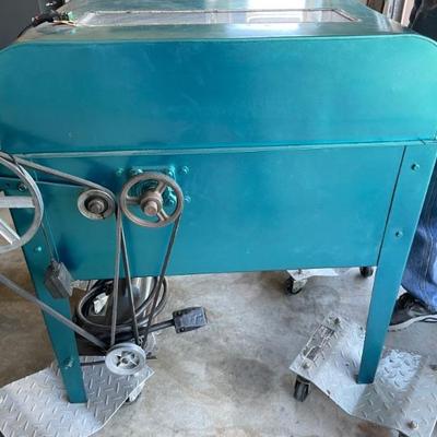 Lapidary slab rock saw