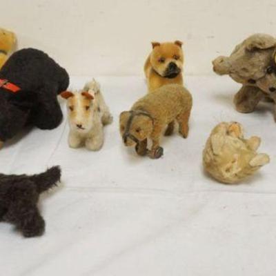 1274	GROUP OF ASSORTED STUFFED ANIMALS INCLUDING DOGS, BEARS, ETC, TALLEST APPROXIMATELY 7 IN
