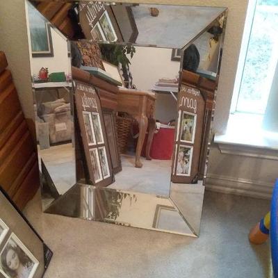 Wall mirror