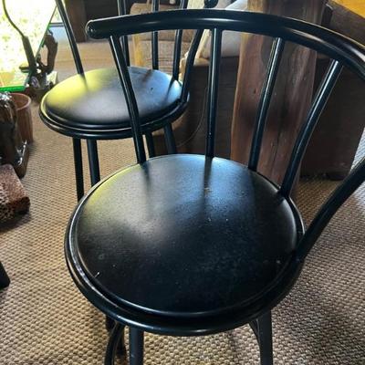 2 black bar stools