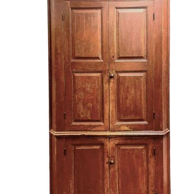 ANTIQUE AMERICAN PAINTED CORNER CABINET