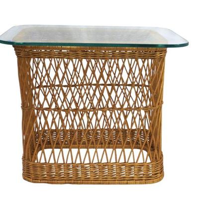 DAVIS ALLEN MCGUIRE GLASS TOP WICKER TABLE