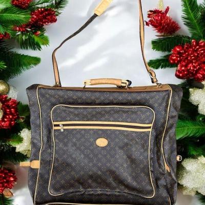 VINTAGE LOUIS VUITTON GARMENT BAG