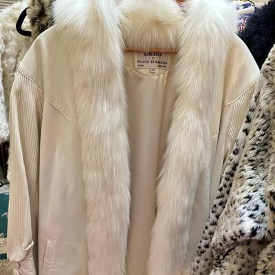 Sale Photo Thumbnail #171: Fur coat