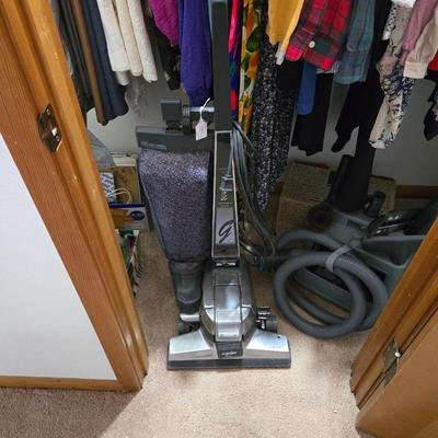 Kirby G4 Vacuum with Shampoo