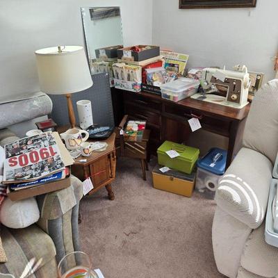 Sewing Machine and accessories