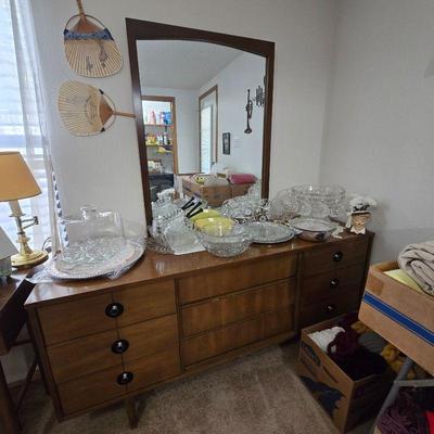 Stanley Furniture Dresser with Mirror (1950’s) 