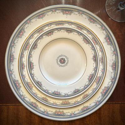 Royal Doulton "Albany" - 30+ pieces