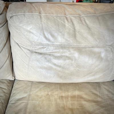 Bernhardt leather loveseat 