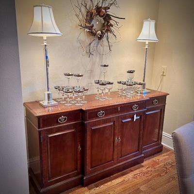 Henredon buffet (matches dining table and chest)