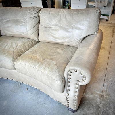 Sale Photo Thumbnail #177: Bernhardt leather loveseat 