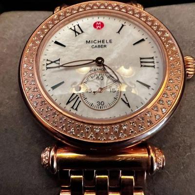 Fine Jewery and Watches
Michelle