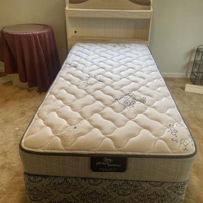Lot 39 | Twin Serta Mattress, Box Spring & Headboard
