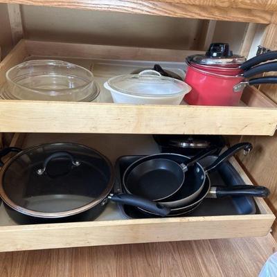 Lot 106 | Contents In Cabinet
