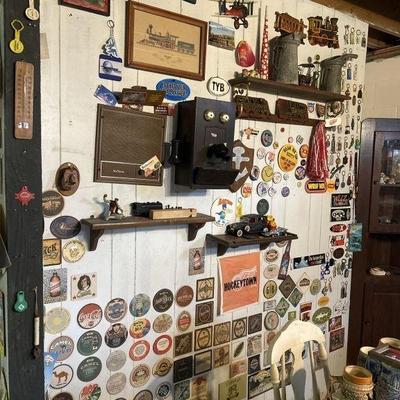 Lot 147 | Contents Of Wall
