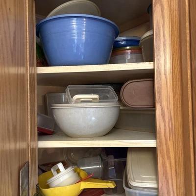 Lot 84 | Contents In Cabinet

