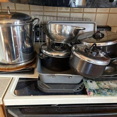 Lot 86 | Contents On Stove Top

