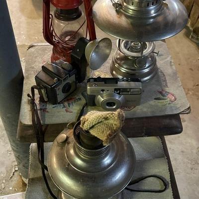 Lot 193 | Vintage Lanterns & Cameras
