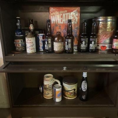 Lot 176 | Vintage Sports Bottles & More
