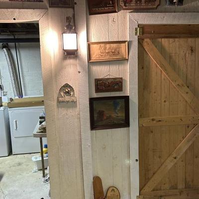 Lot 146 | Contents Of Wall
